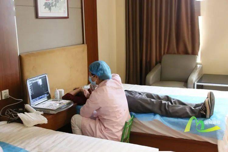 坚持人民至上，守护职工健康——满城区开展新时代文明实践“健康义诊”进企业活动